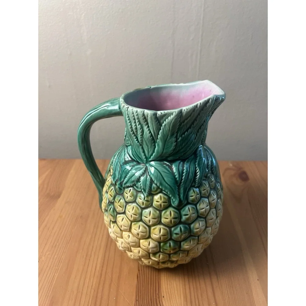 N/A vintage pineapple